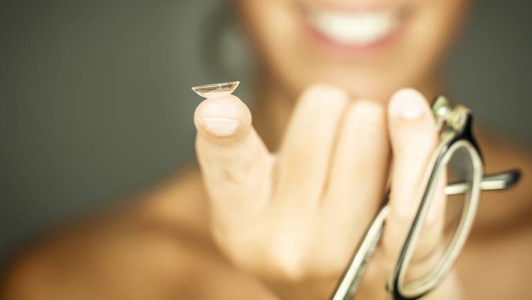 Keeping your eyes healthy while wearing contact lenses