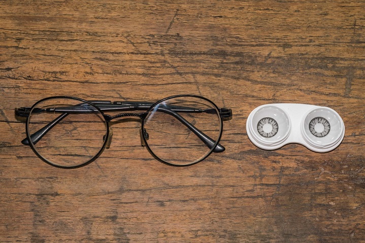 What happens when you switch from contacts to glasses?