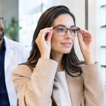 How to Choose the Right Hamilton Optical Shop